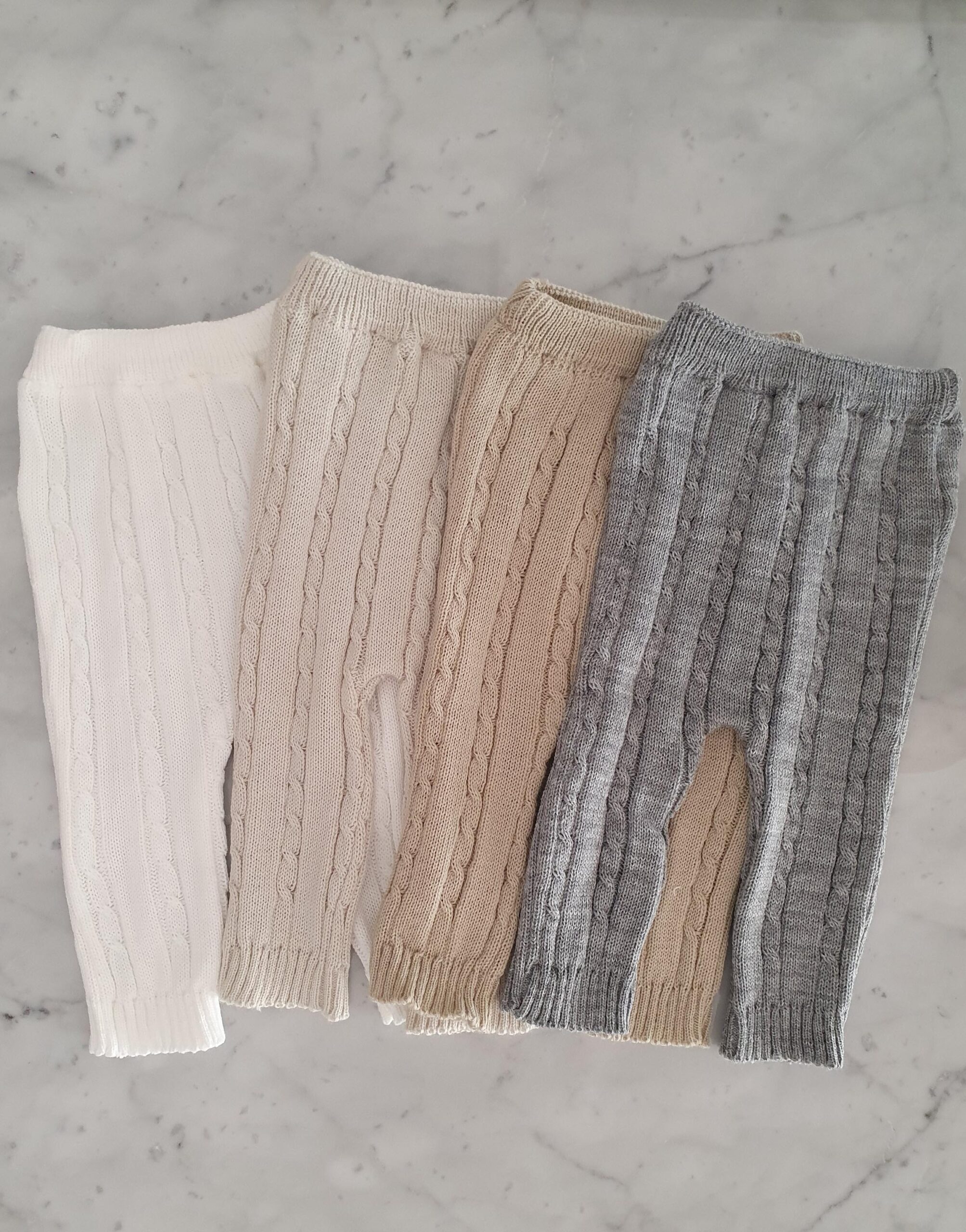 regalo-nacimiento-chupin-pantalon-calza-tejida-de-bebe