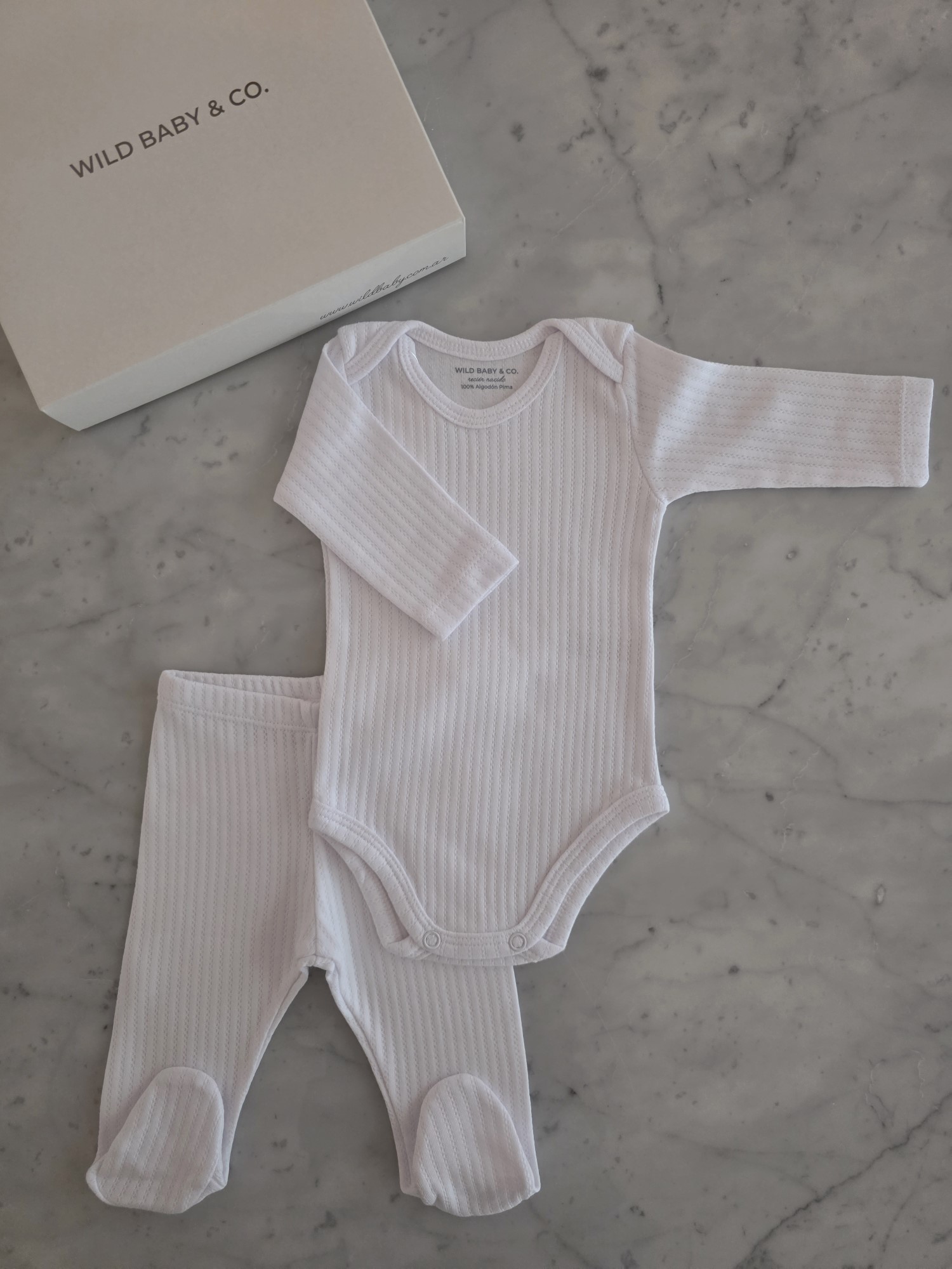Set_hello_baby_con_pie_regalos_de_nacimientos_wild_baby_co (2)