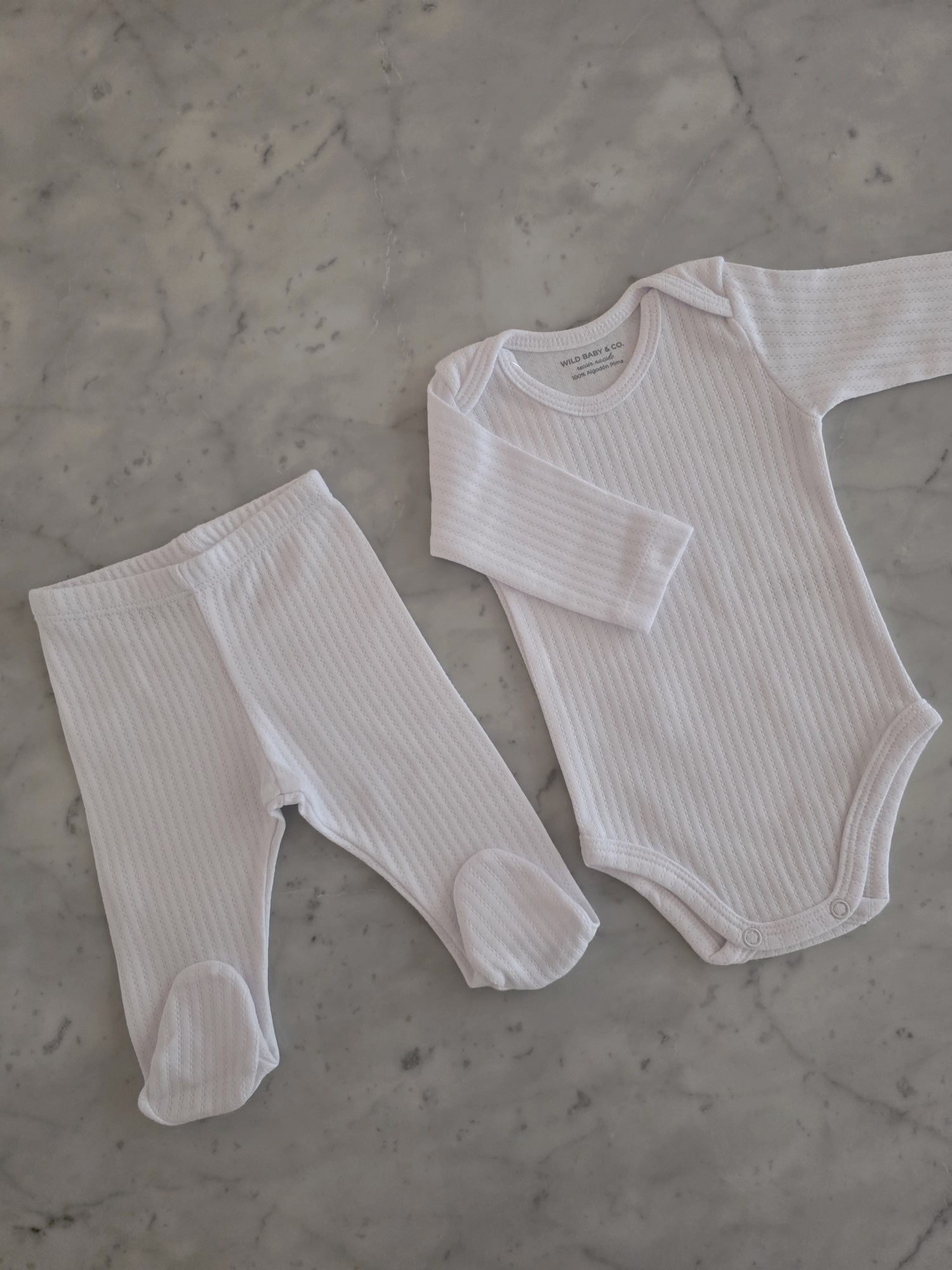 Set_hello_baby_con_pie_regalos_de_nacimientos_wild_baby_co (4)