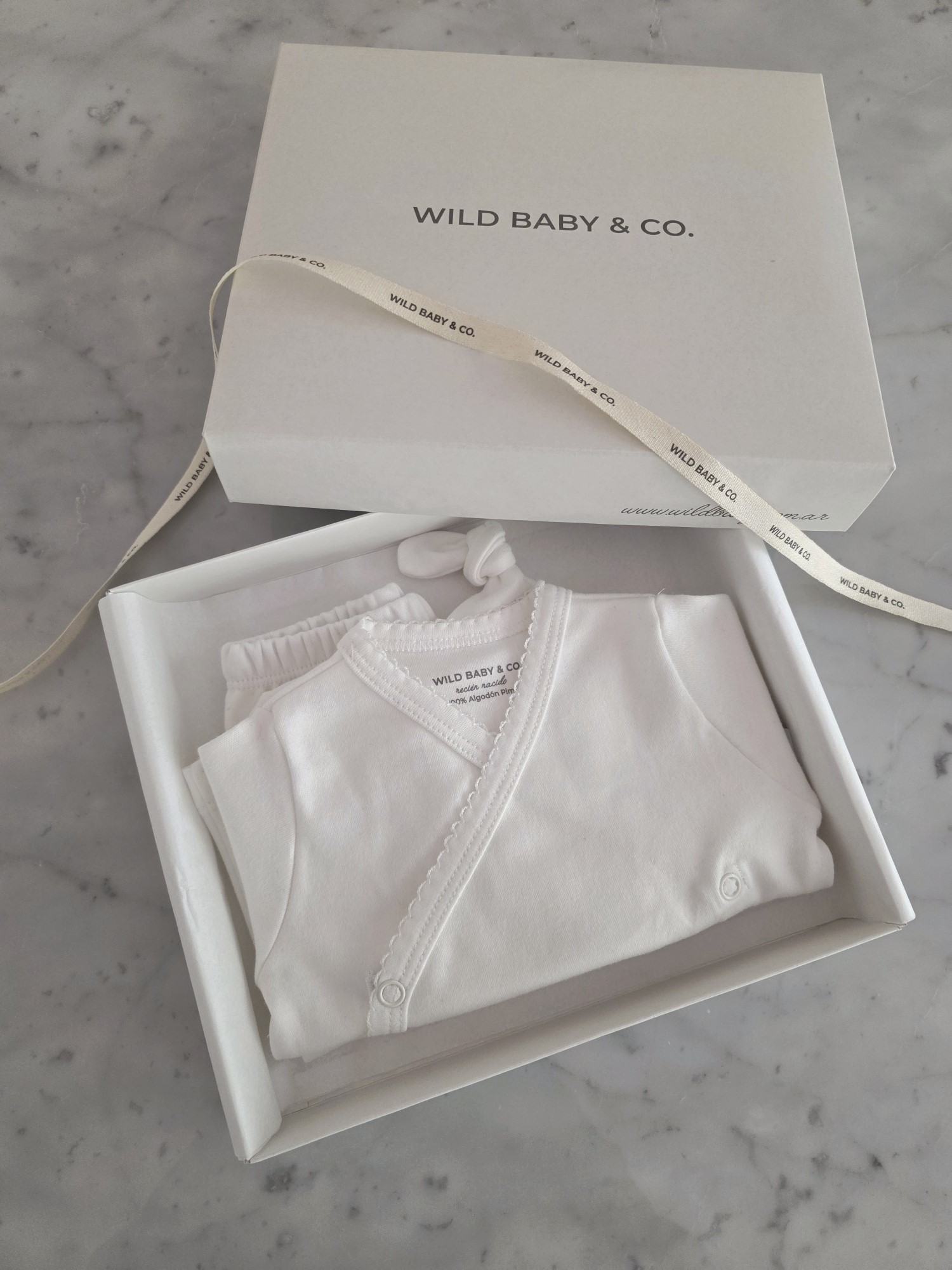 Ajuar_little_almond_regalos_de_nacimiento_wild_baby_co (10)