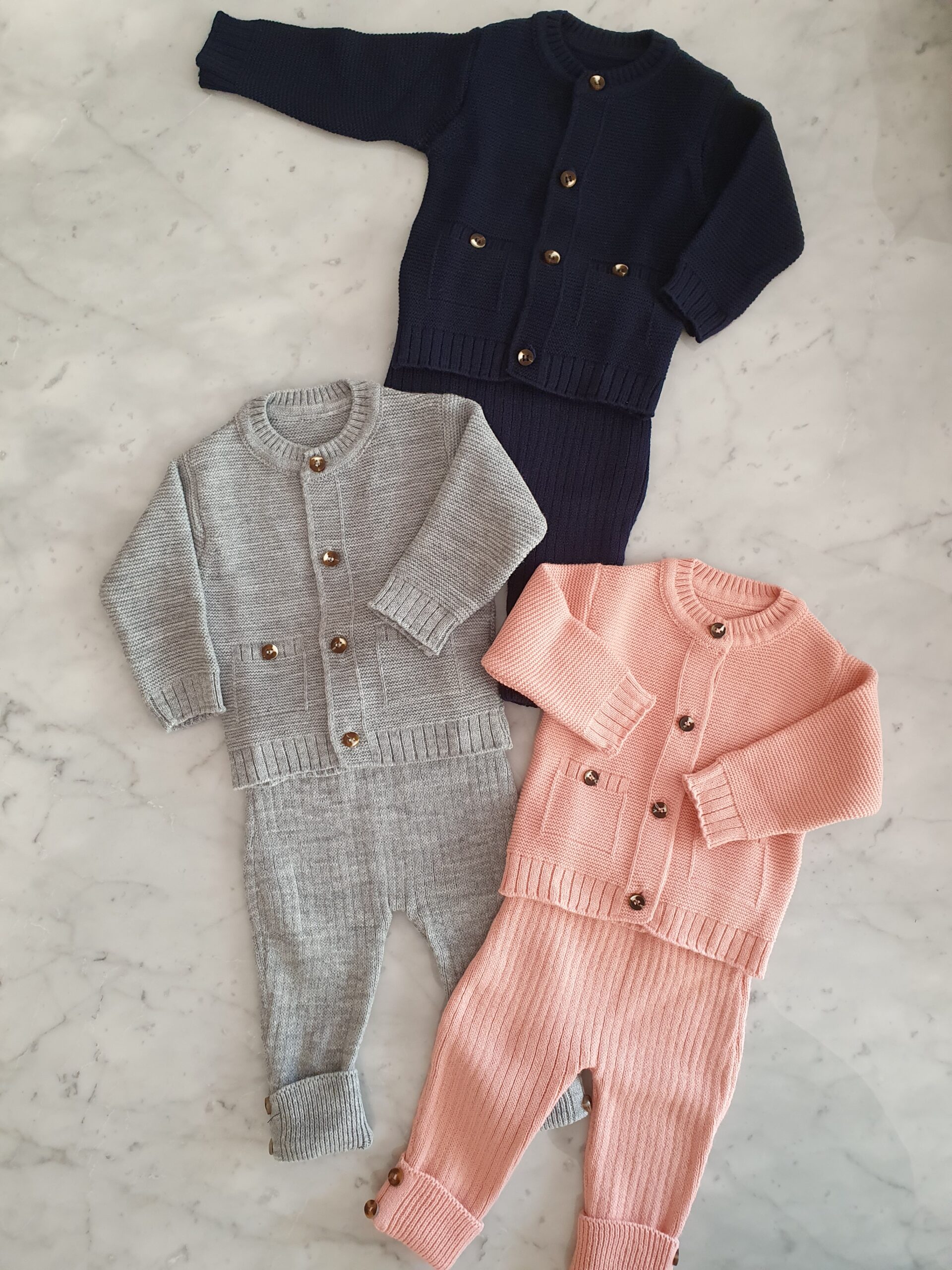 saquito pantalon conjunto leggings hilado fibra hb azul rosa gris