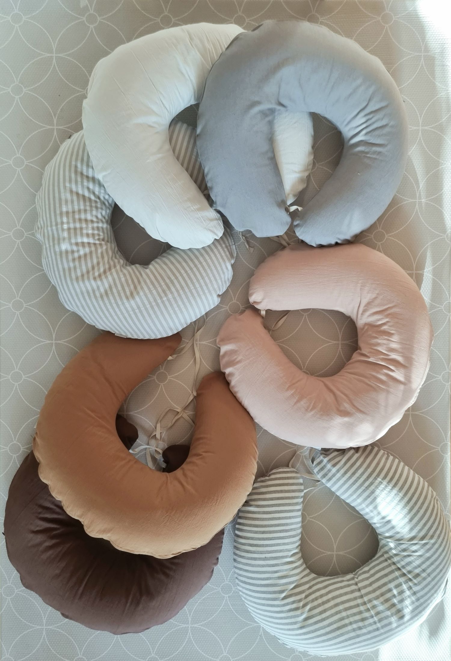 almohadones_de_lactancia_para_bebes_regalos_de_nacimientos_little_paradise (1)