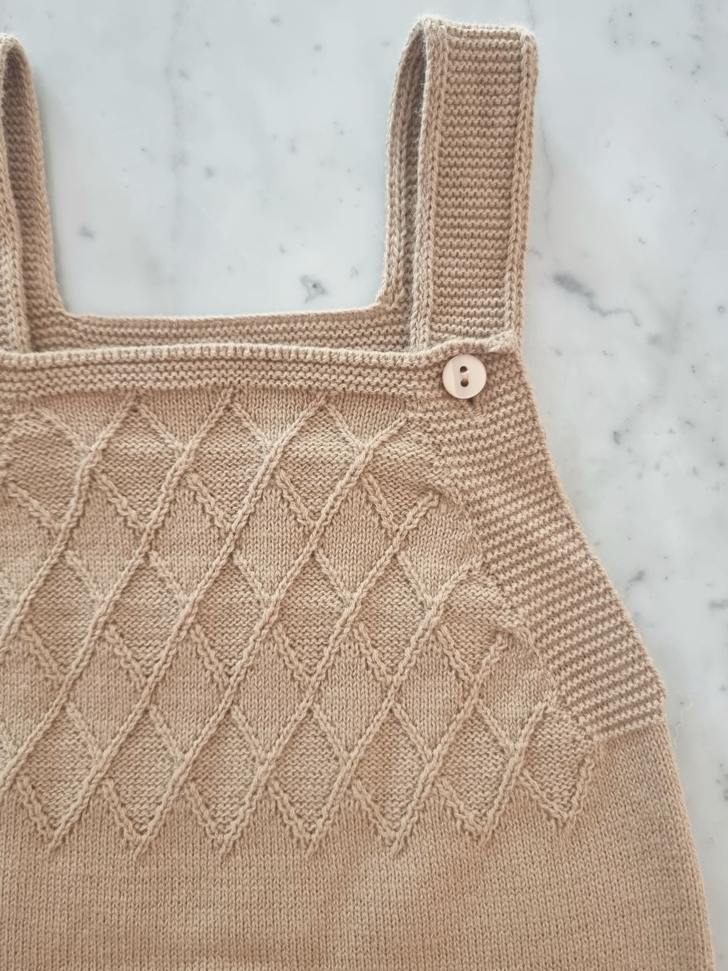 jardinero_saquito_tejido_para_bebes_regalos_de_nacimientos_little_paradise (5)