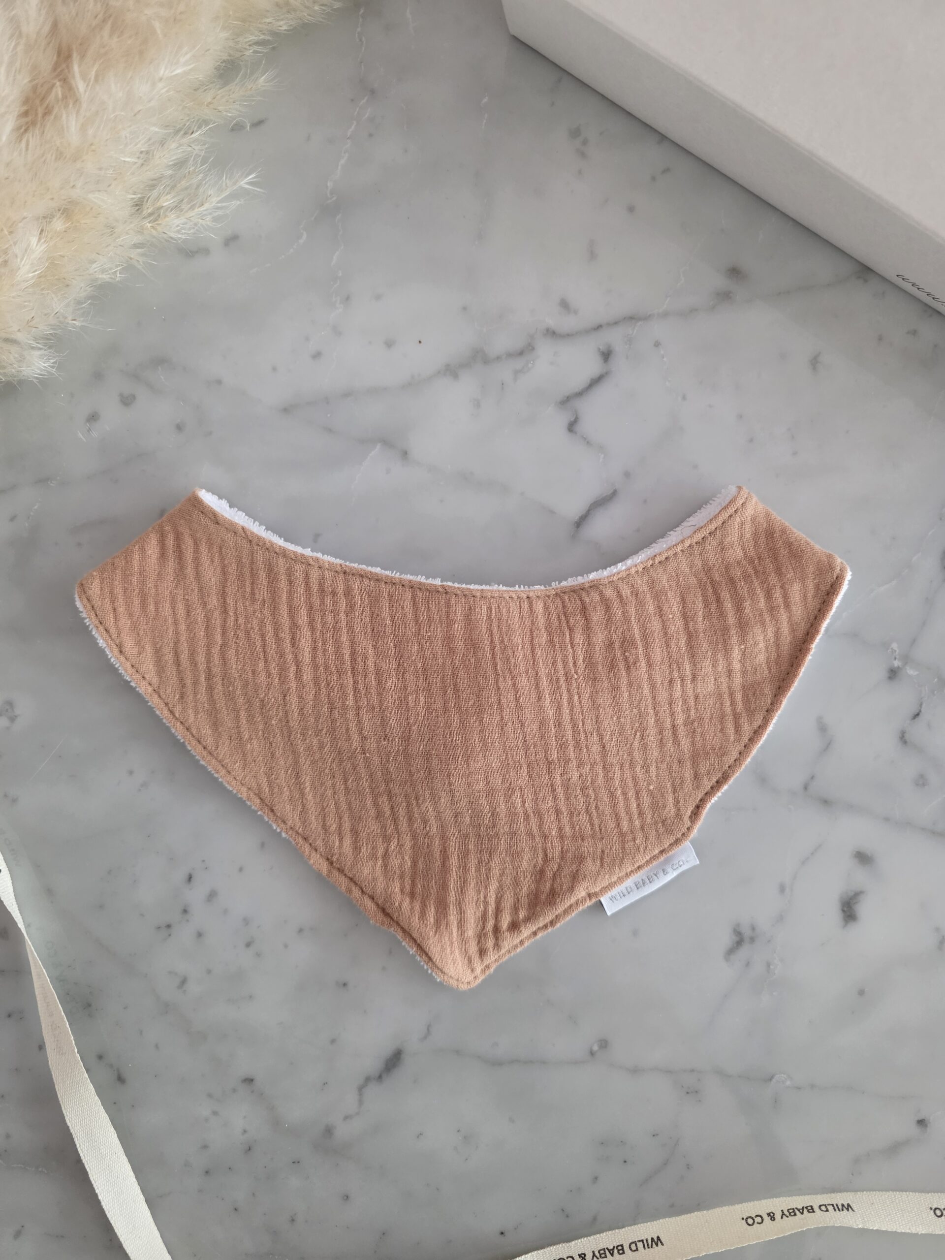 babero_bandana_haifa_100%algodon_classic_regalos_de_naciemiento_wild_baby_co (10)