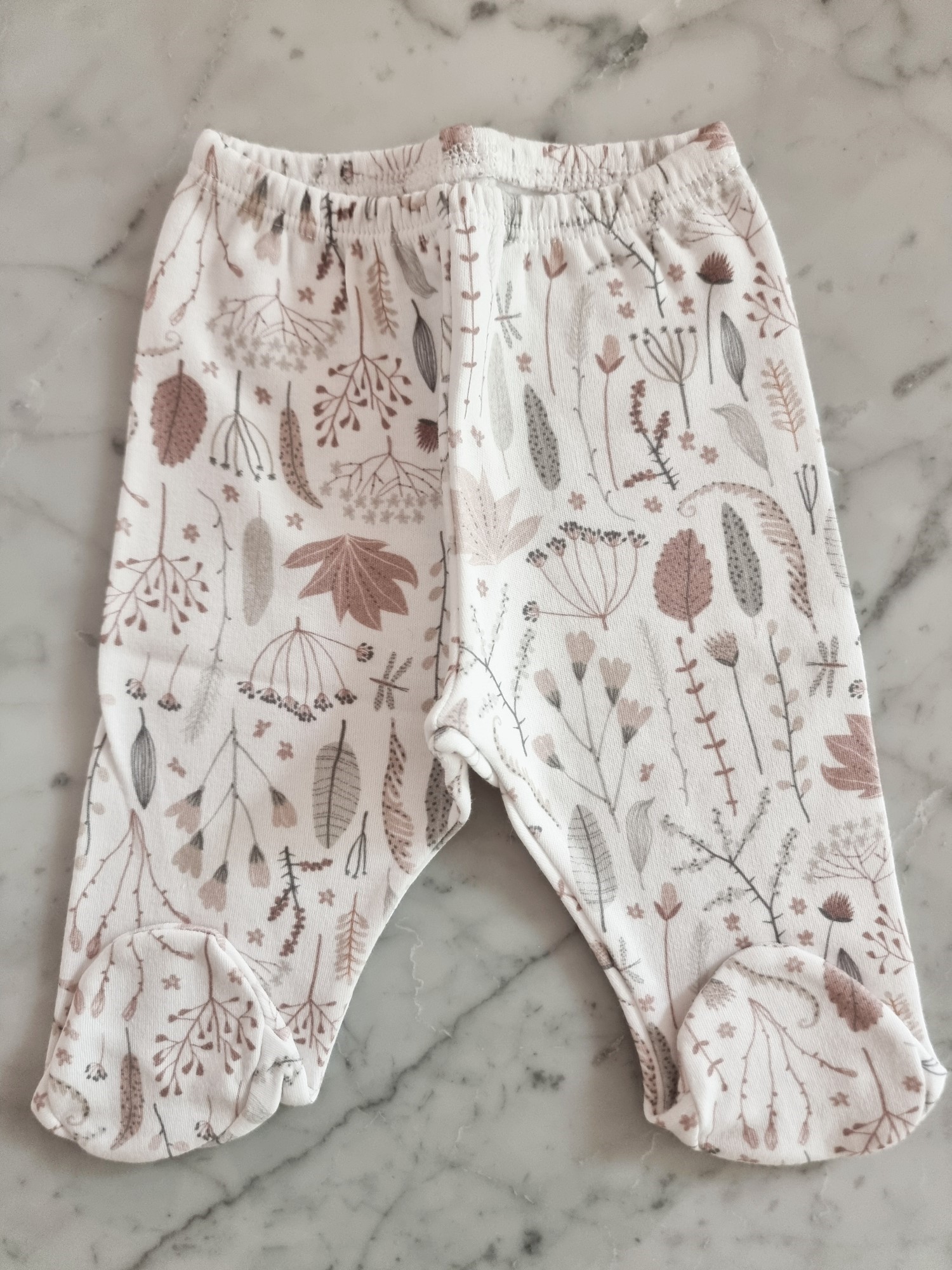 ajuar_pima_de_algodon_babita_pantalon_gorrito_clinica_para_bebes_regalos_nacimientos_little_paradise (7)