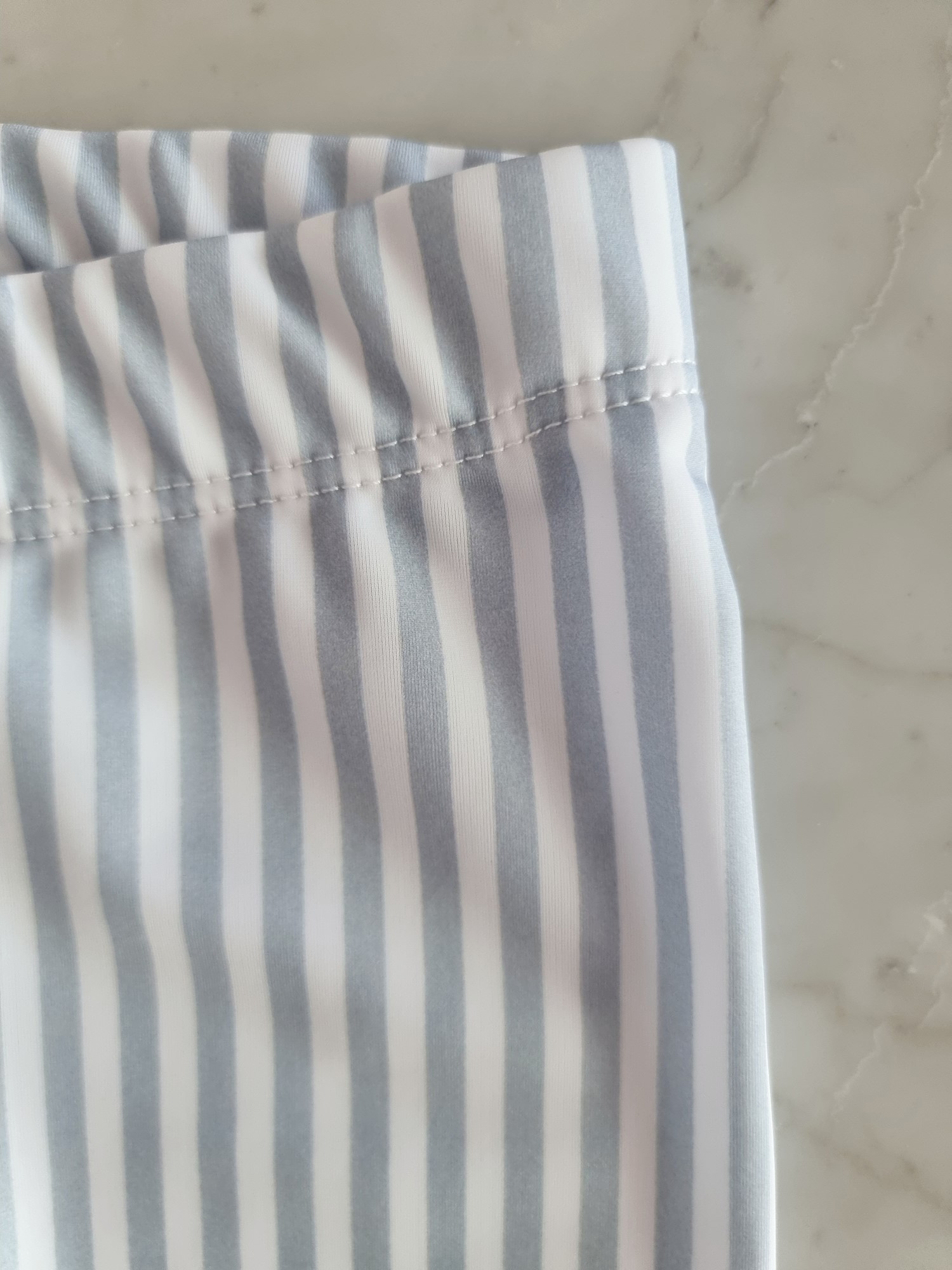 prendas_remera_short_piluso_uv_para_bebes_en_la_playa_proteccion_regalos_de_nacimientos_little_paradise (3)