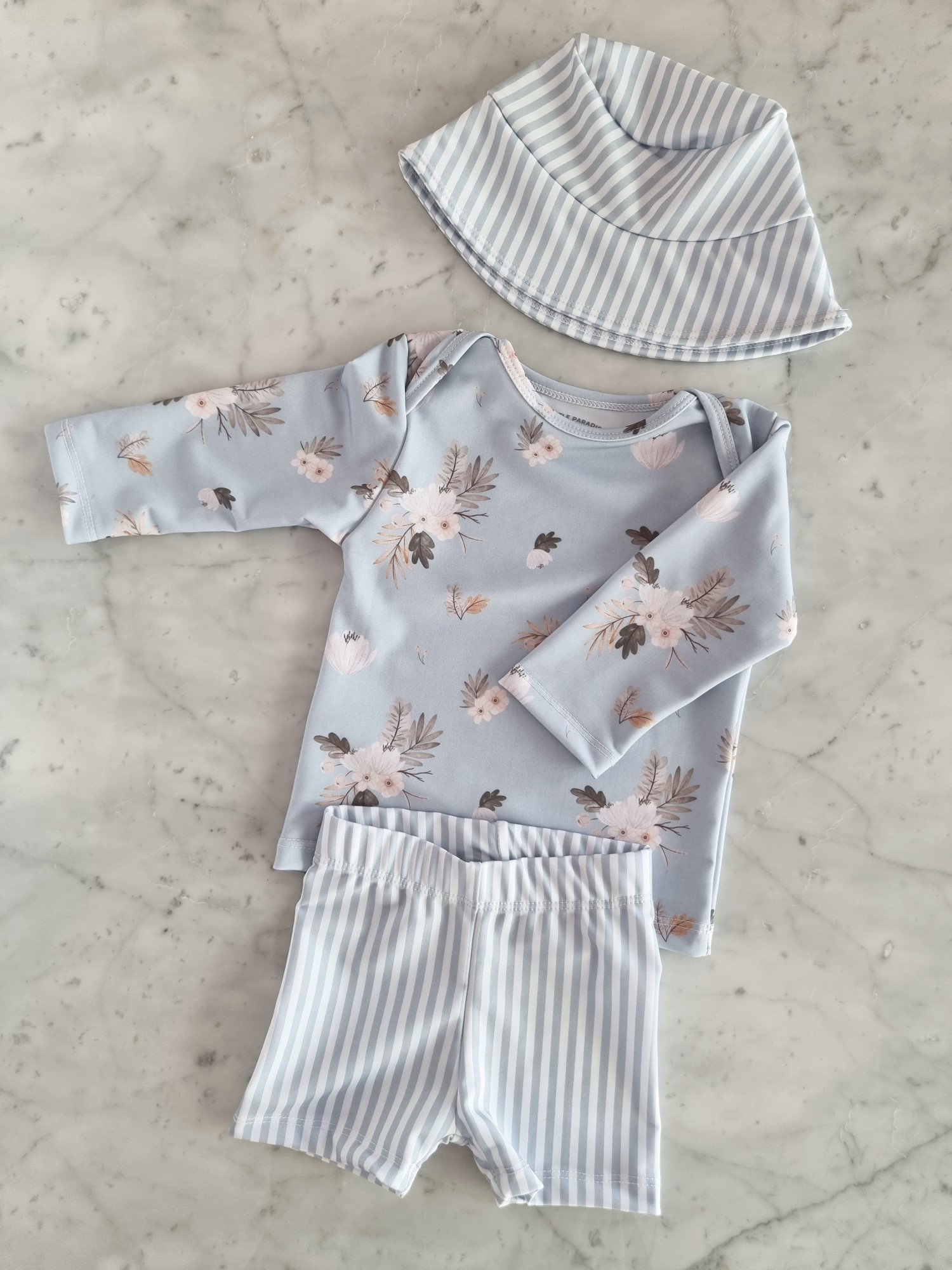 prendas_uv_playa_proteccion_para_bebes_regalos_de_nacimientos_little_paradise (1)