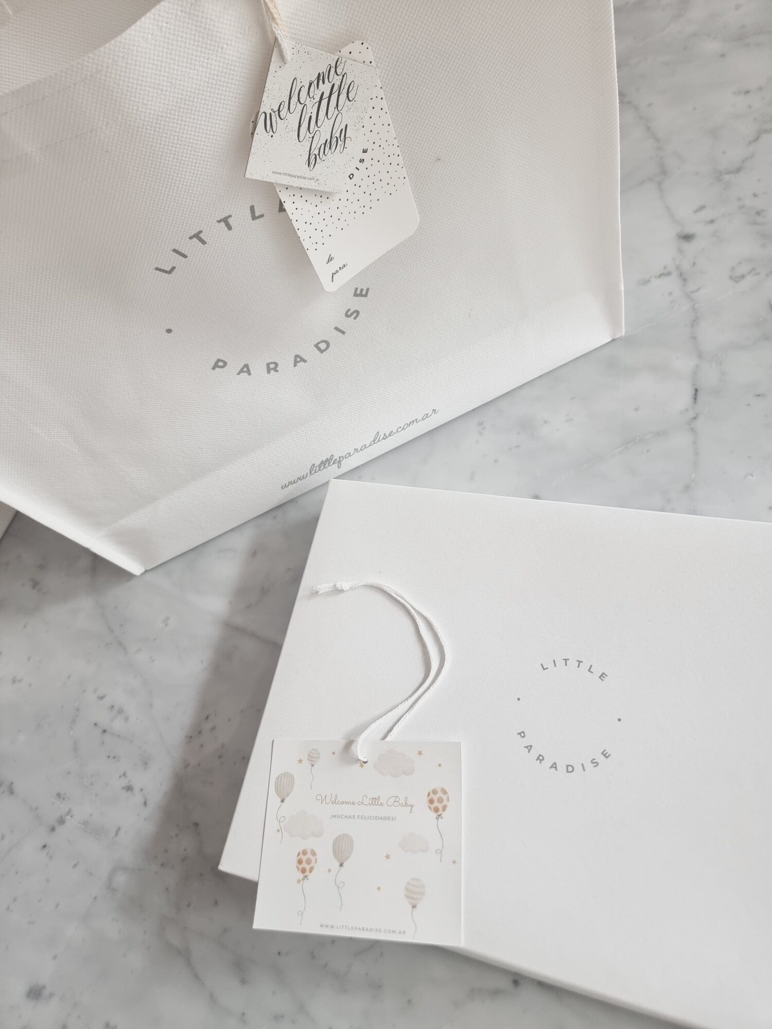 gift_box_para_regalar_para_bebes_regalos_de_nacimientos_body_babero_sonajero_tejido_algodon_pima_little_paradise (4)
