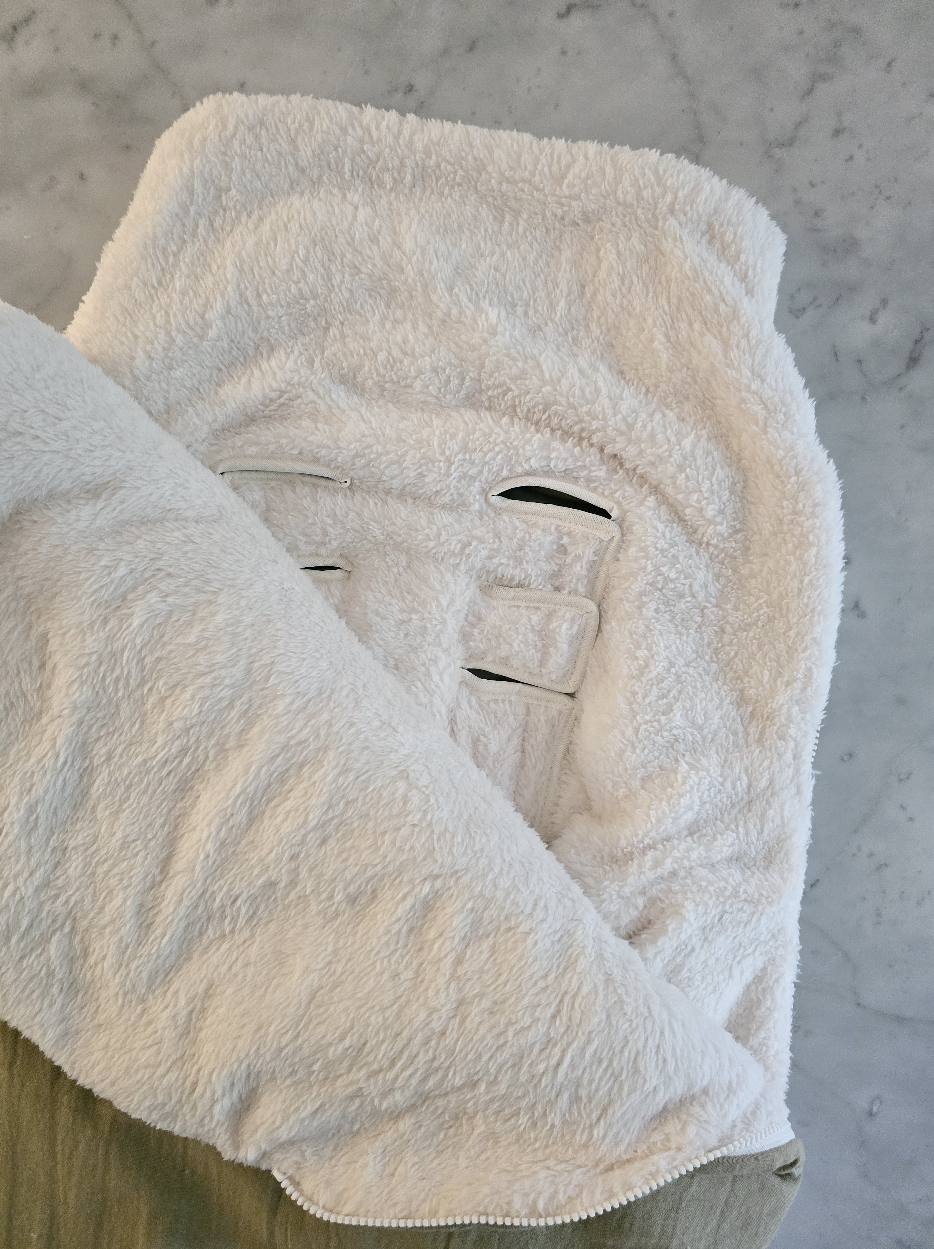 portaenfant_de_corderito_para_bebes_cochecito_inversal_abrigados_wild_baby (5)