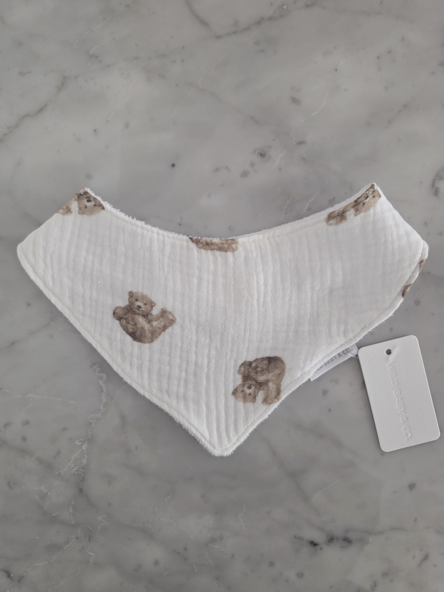 Babero_bandana_haifa_regalos_de_naciemiento_wild_baby_co (1)