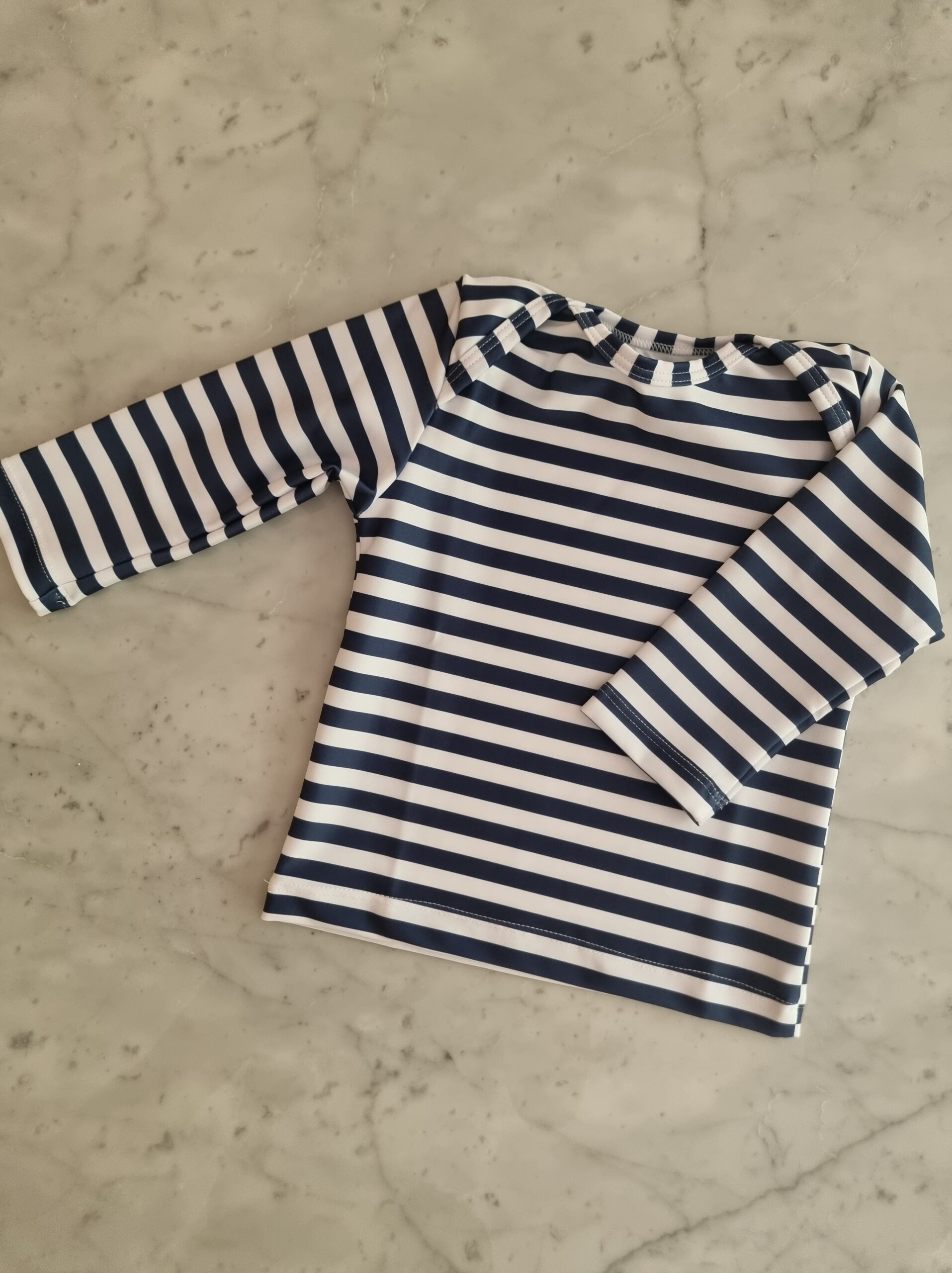 prendas_uv_mallas_para_bebes_2023_piluso_remera_short_uv_proteccion_regalos_De_nacimientos_little_paradise (12)