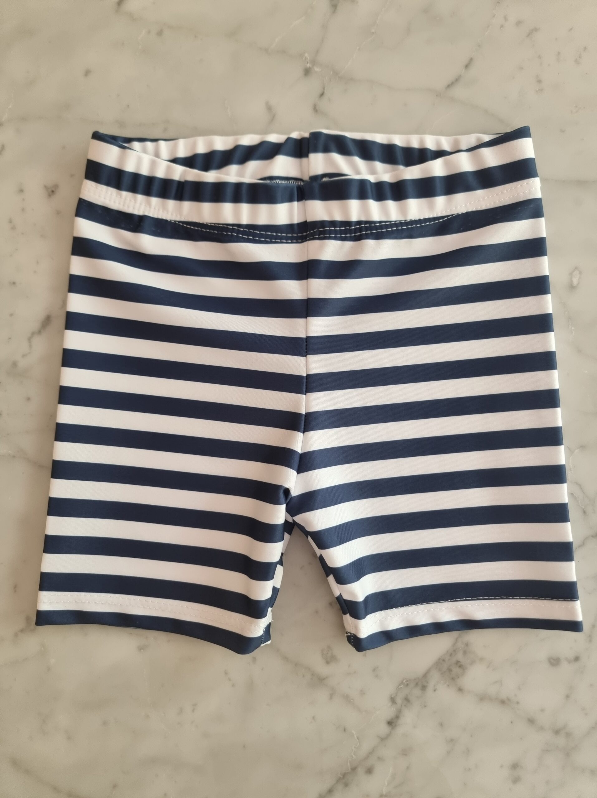 prendas_uv_mallas_para_bebes_2023_piluso_remera_short_uv_proteccion_regalos_De_nacimientos_little_paradise (2)