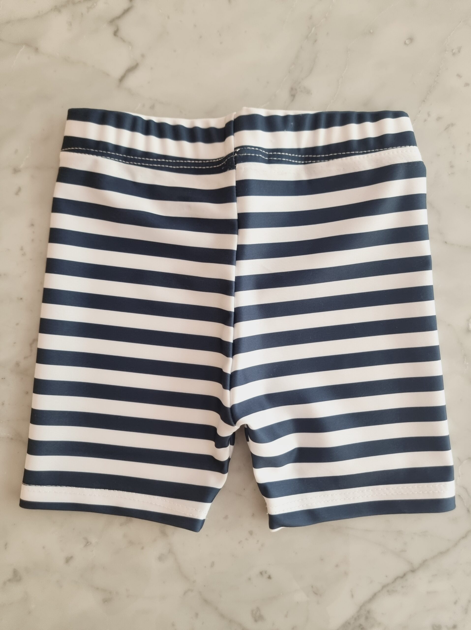 prendas_uv_mallas_para_bebes_2023_piluso_remera_short_uv_proteccion_regalos_De_nacimientos_little_paradise (4)