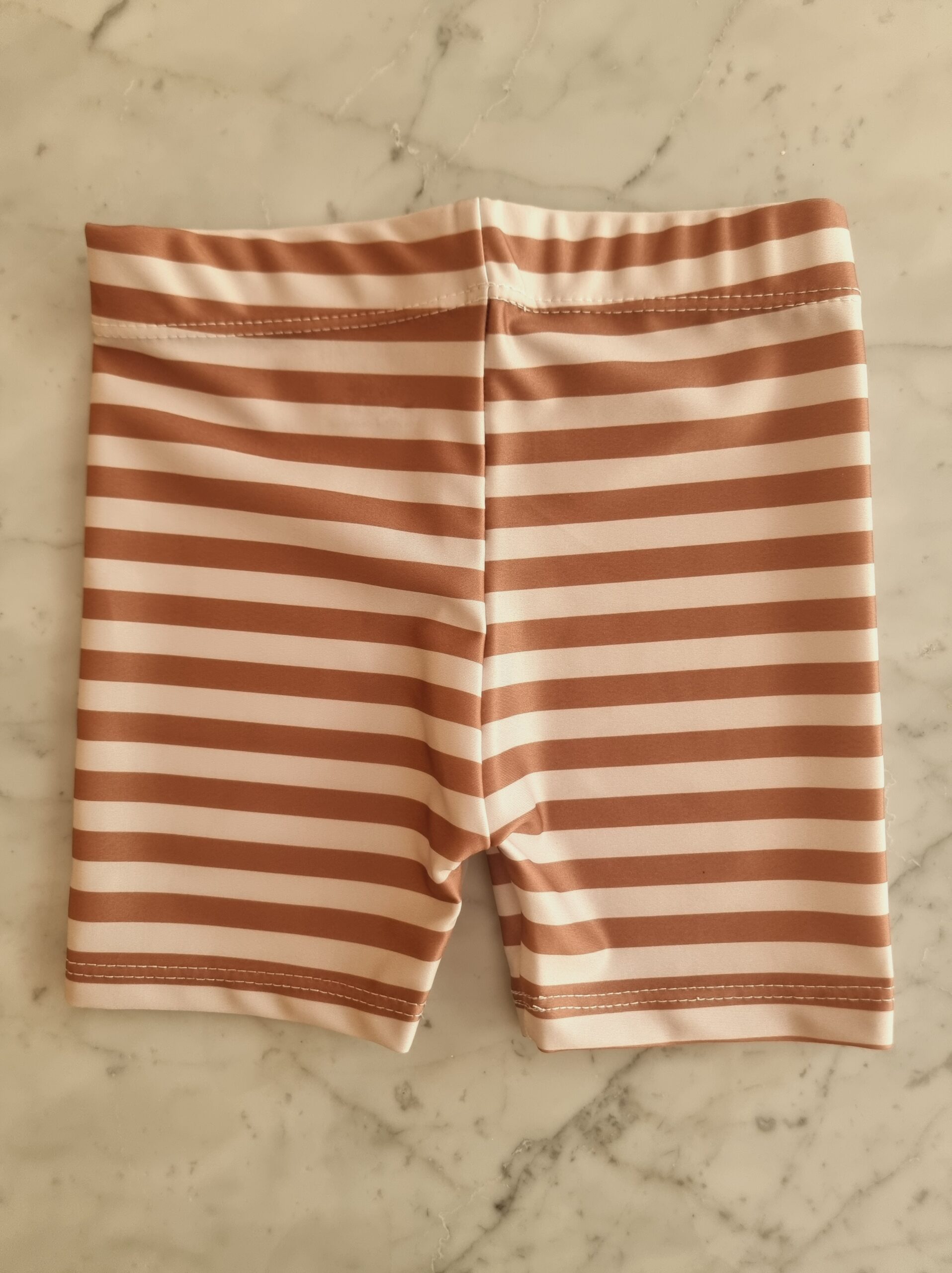 prendas_uv_mallas_para_bebes_2023_piluso_remera_short_uv_proteccion_regalos_De_nacimientos_little_paradise (7)