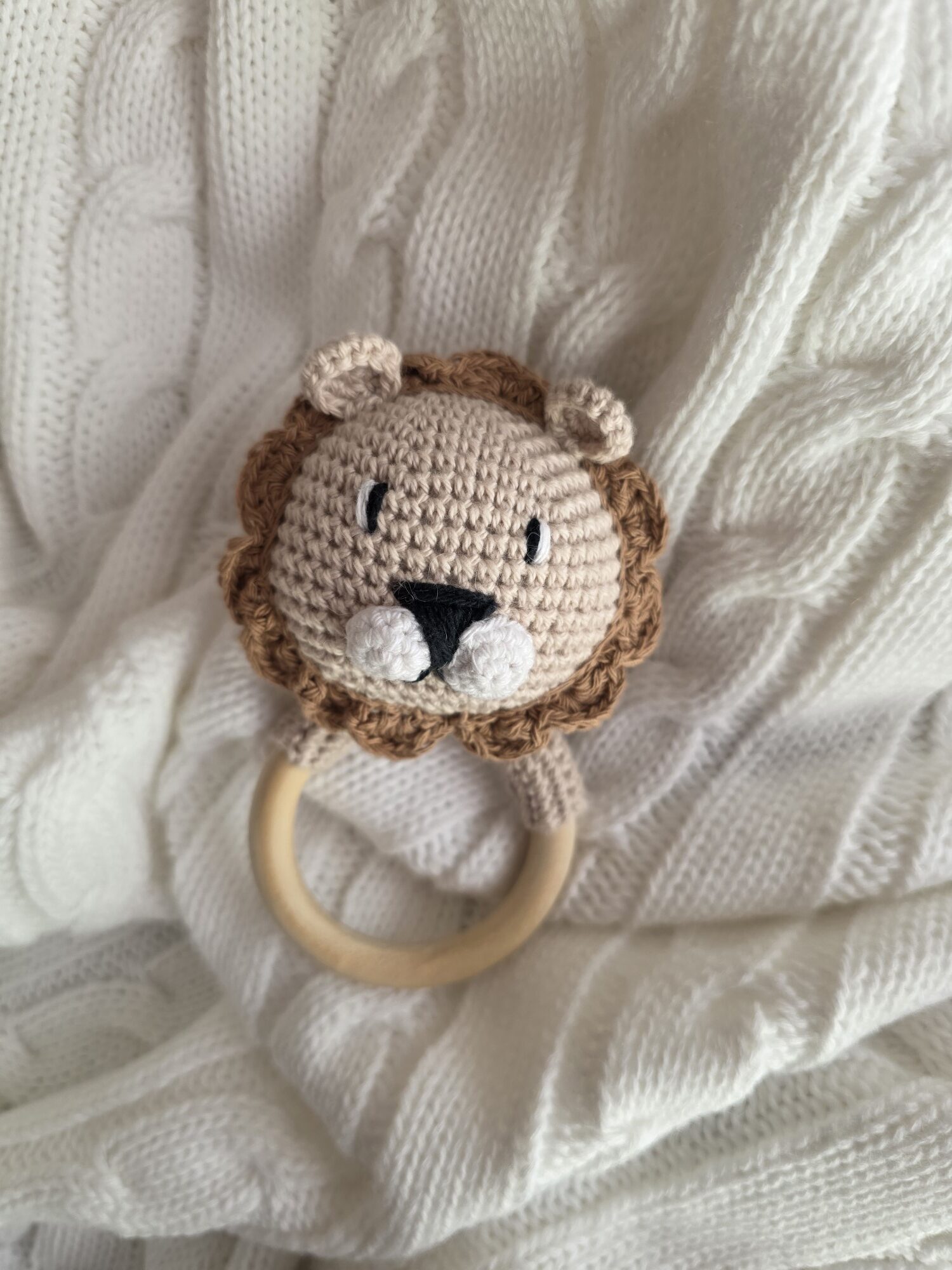 sonajero_leon_Wild_baby_tejido_artesanal_regalos_de_nacimineto (4)