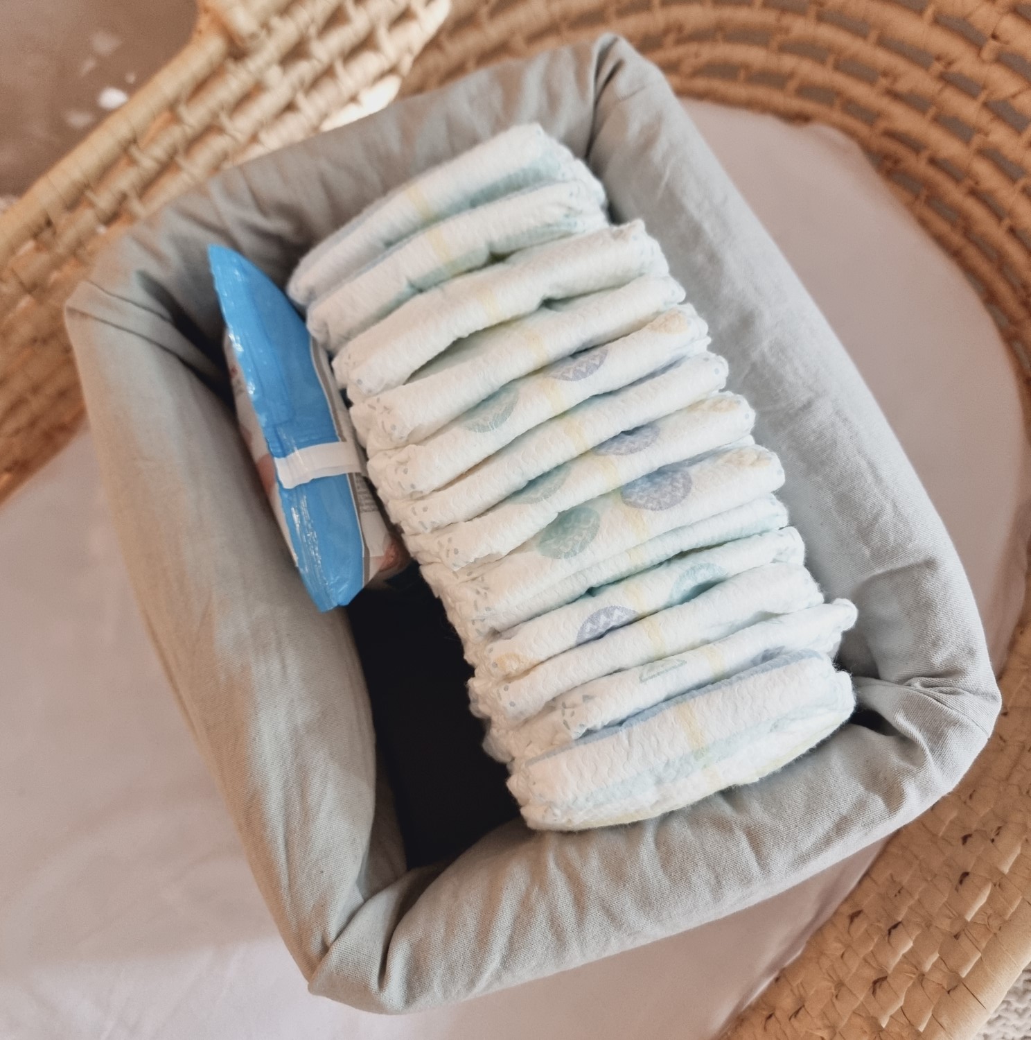 organizador_pañalero_tusor_para_bebes_pañales_oles_cuna_habitacion_bebe_Regalo_little_paradise (13)