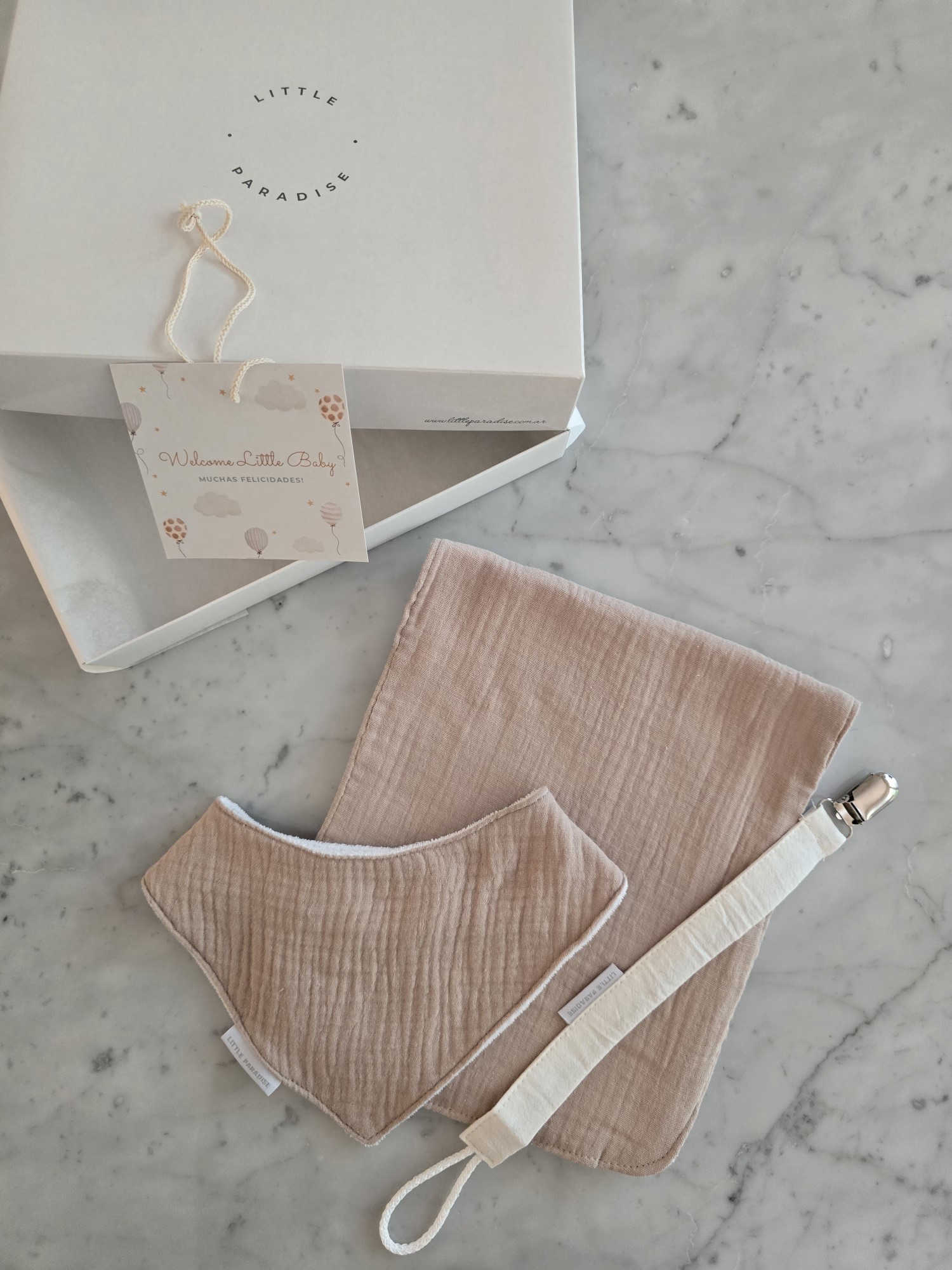 babero_babita_de _algodon_portachupete_accesorios_para_bebes_regalos_de_nacimientos_little_paradise (13)