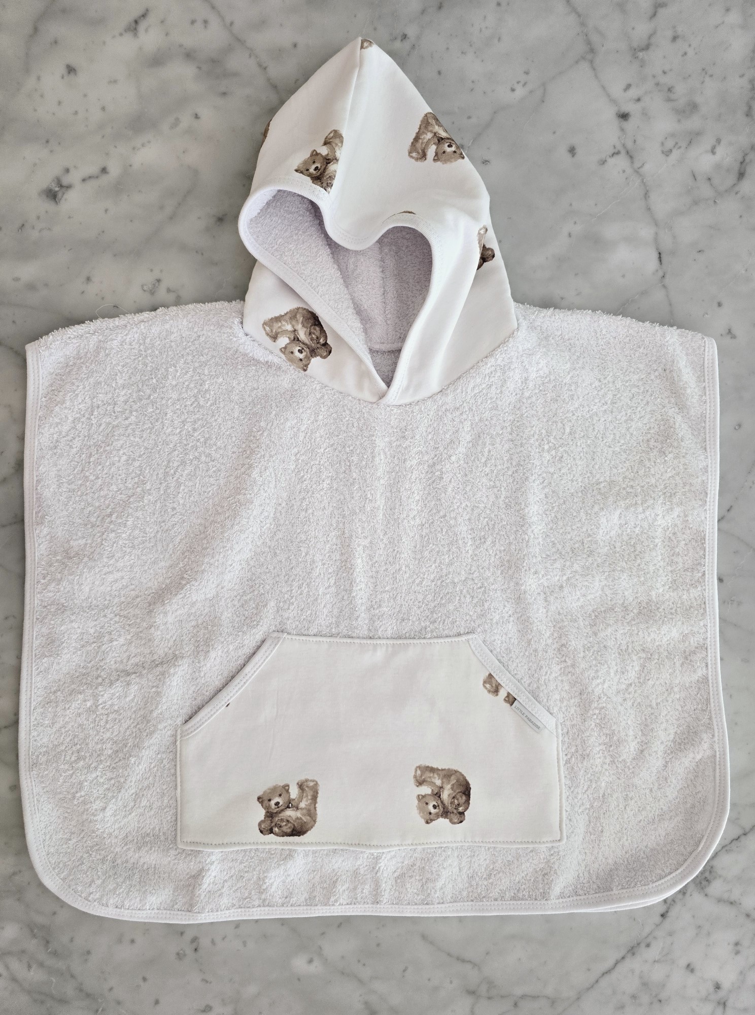 poncho_toallon_con_Capucha_con_diseños_regalo_par_bebe_little_paradise (21)