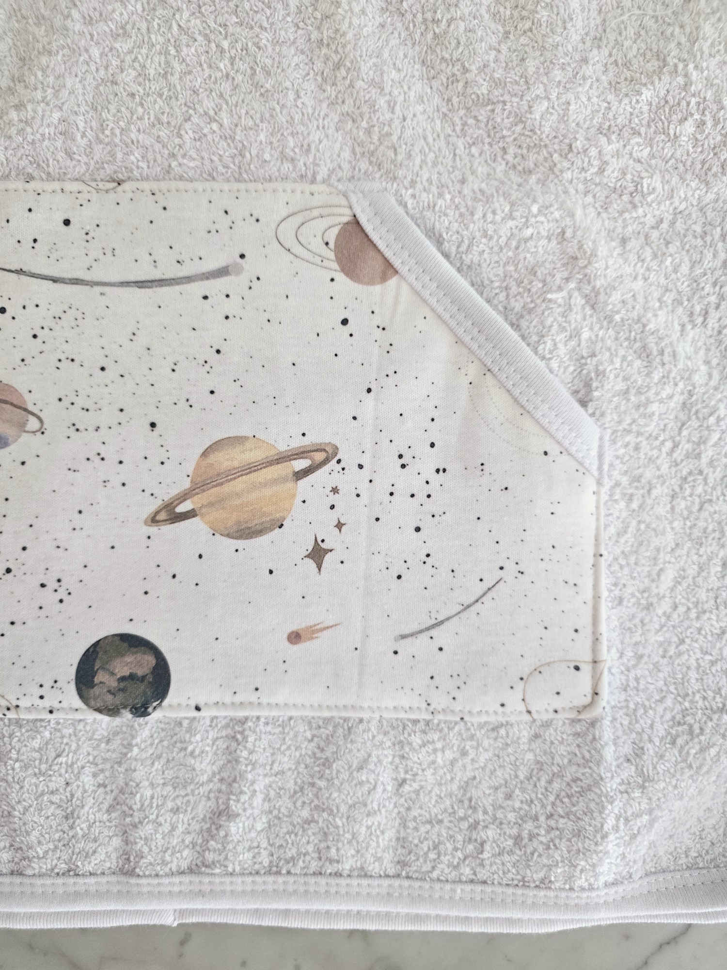 poncho_toallon_con_Capucha_con_diseños_regalo_par_bebe_little_paradise (34)
