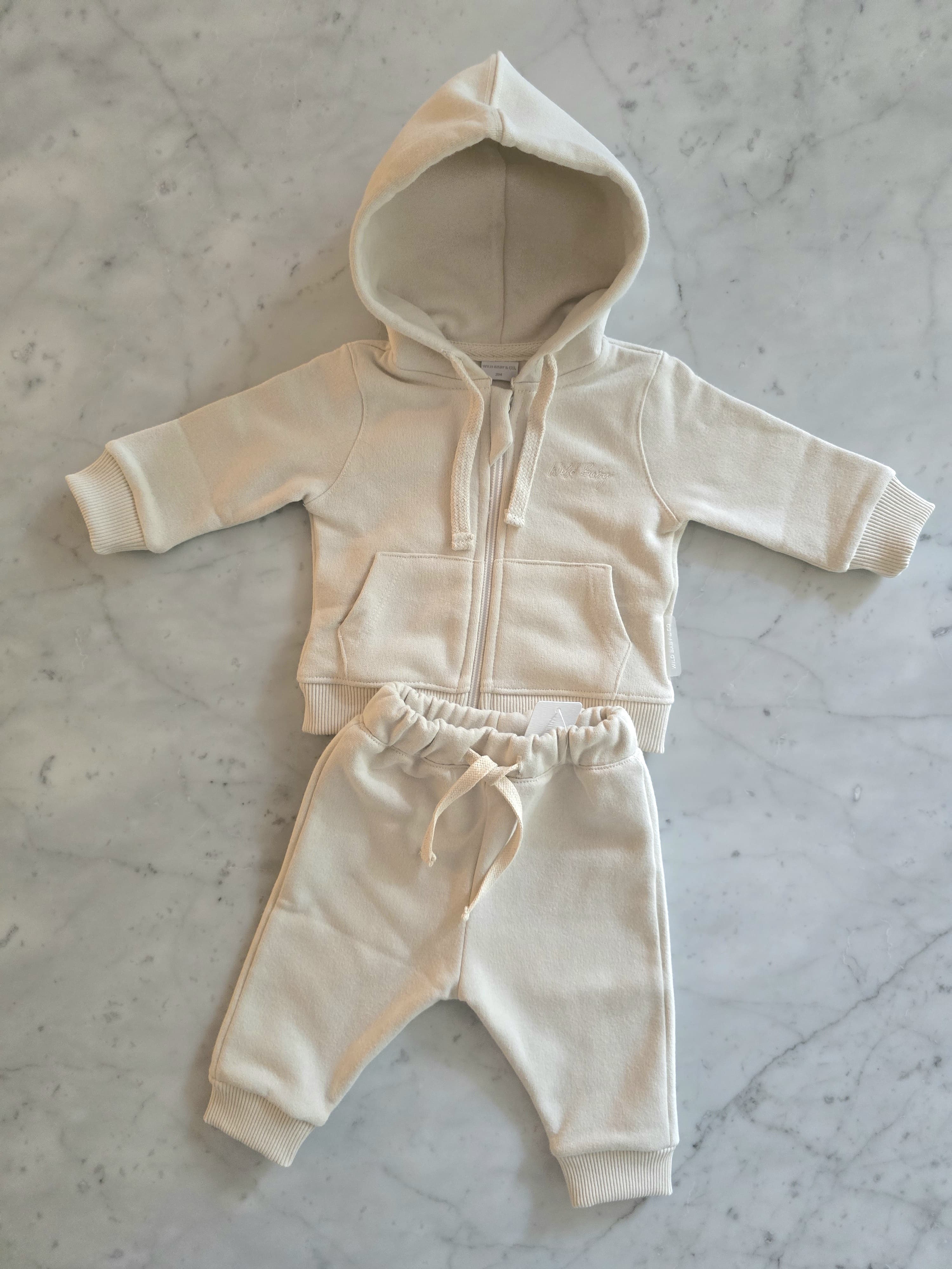 conjunto_jogger_canguro_camperita_frisa_bebe_wild-baby (11)