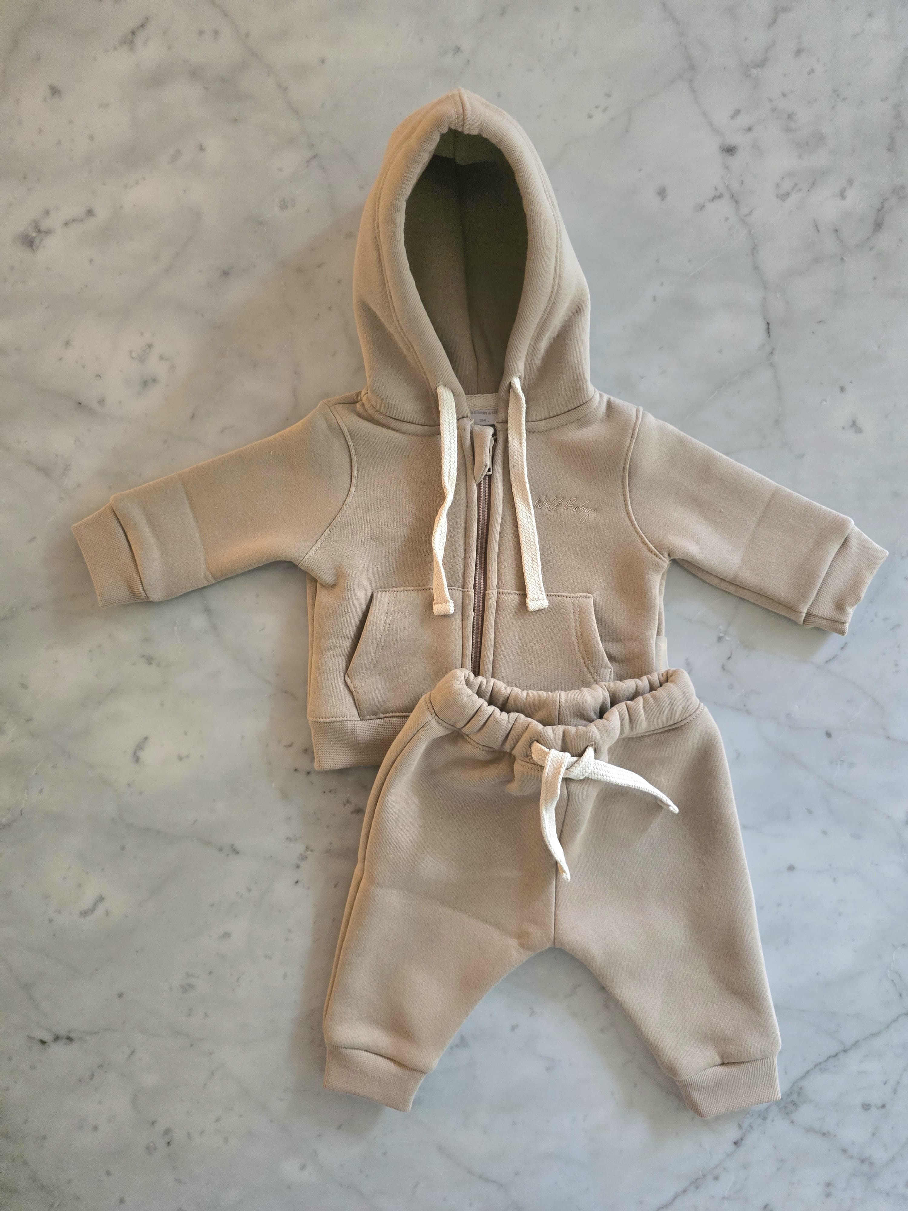 conjunto_jogger_canguro_camperita_frisa_bebe_wild-baby (9)