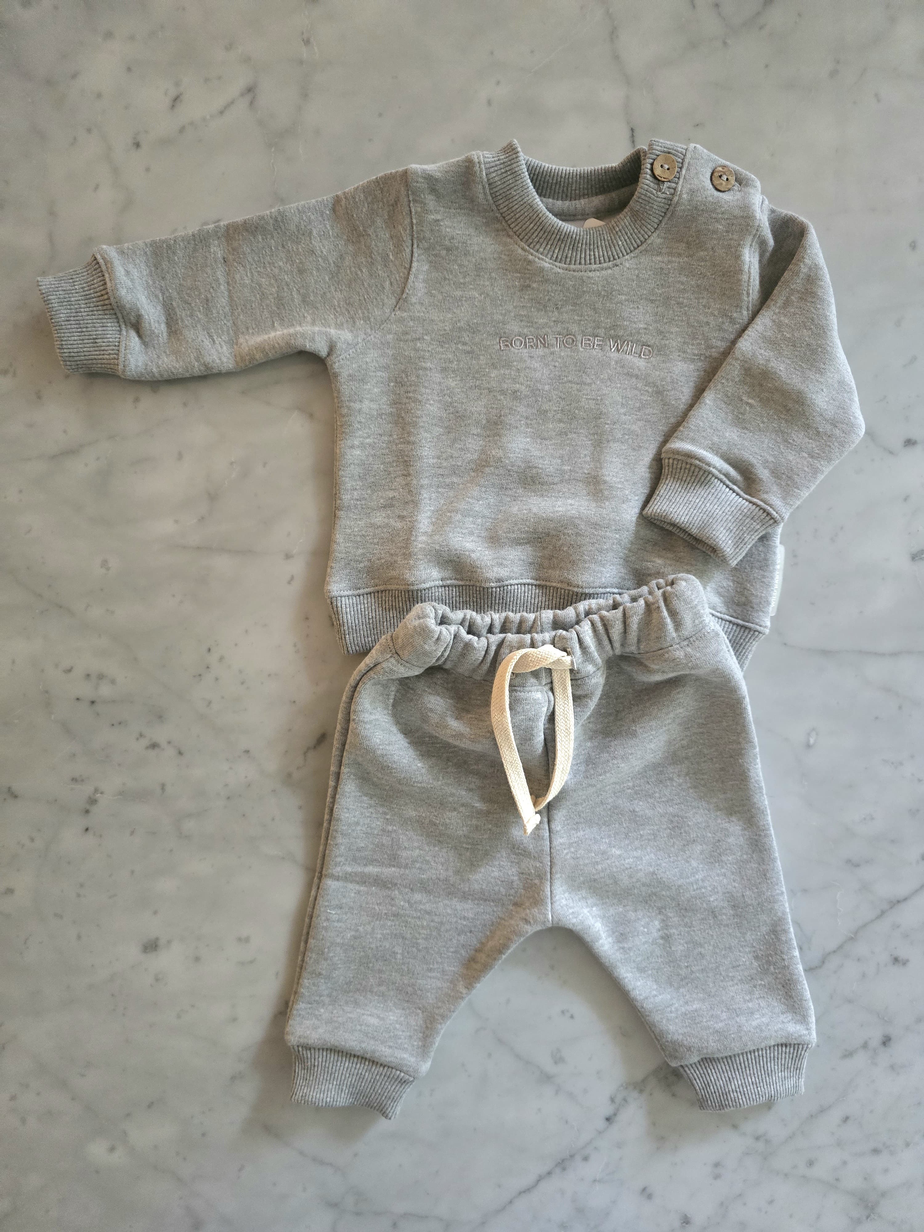 conjunto_jogger_buzo_frisa_bebe_wild-baby (10)