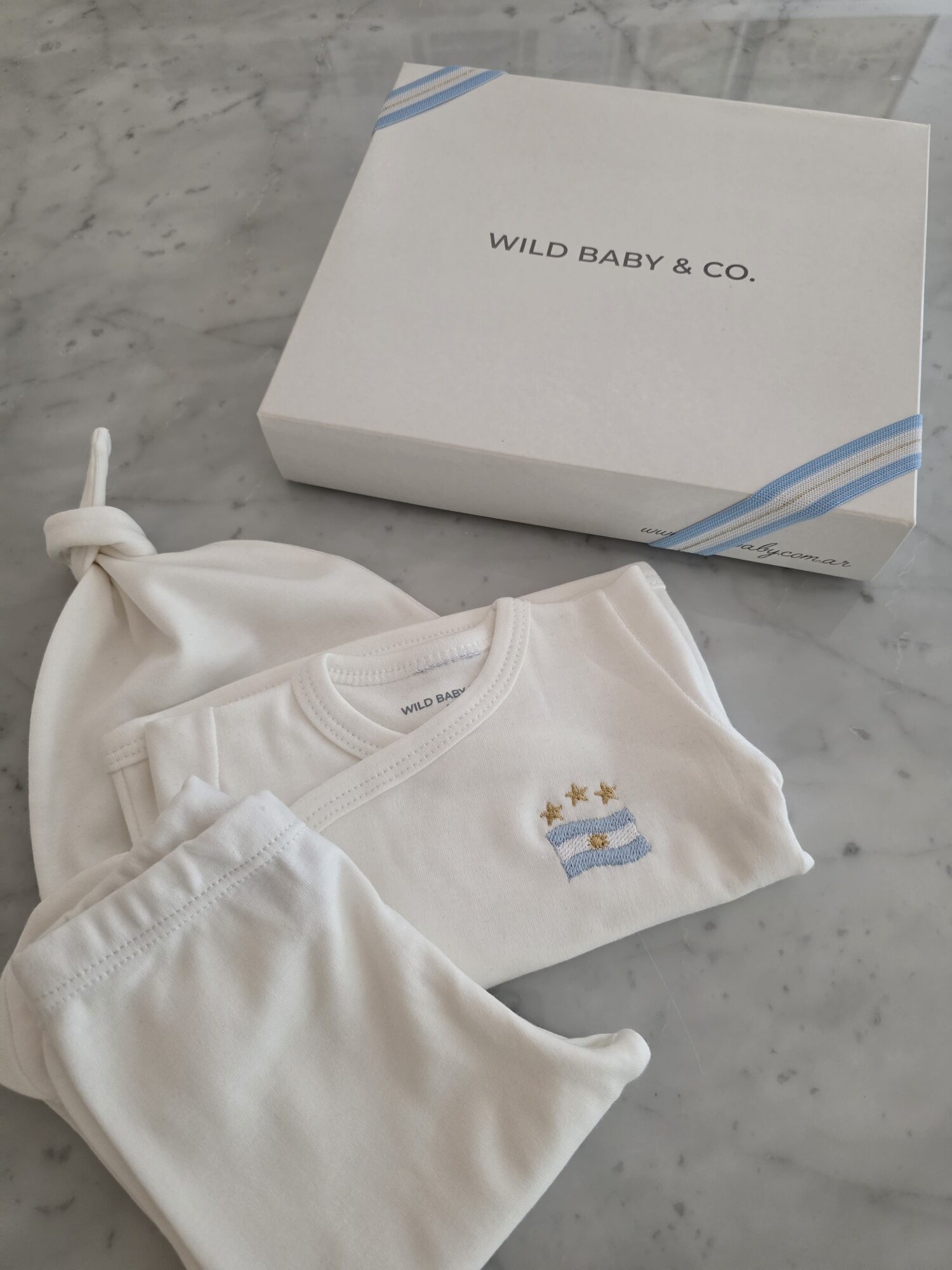 Ajuar_pima_mi_primer_mundiar_campeones_de_mundo_Argentina_regalos_de_nacimiento_wild_baby_ (18)