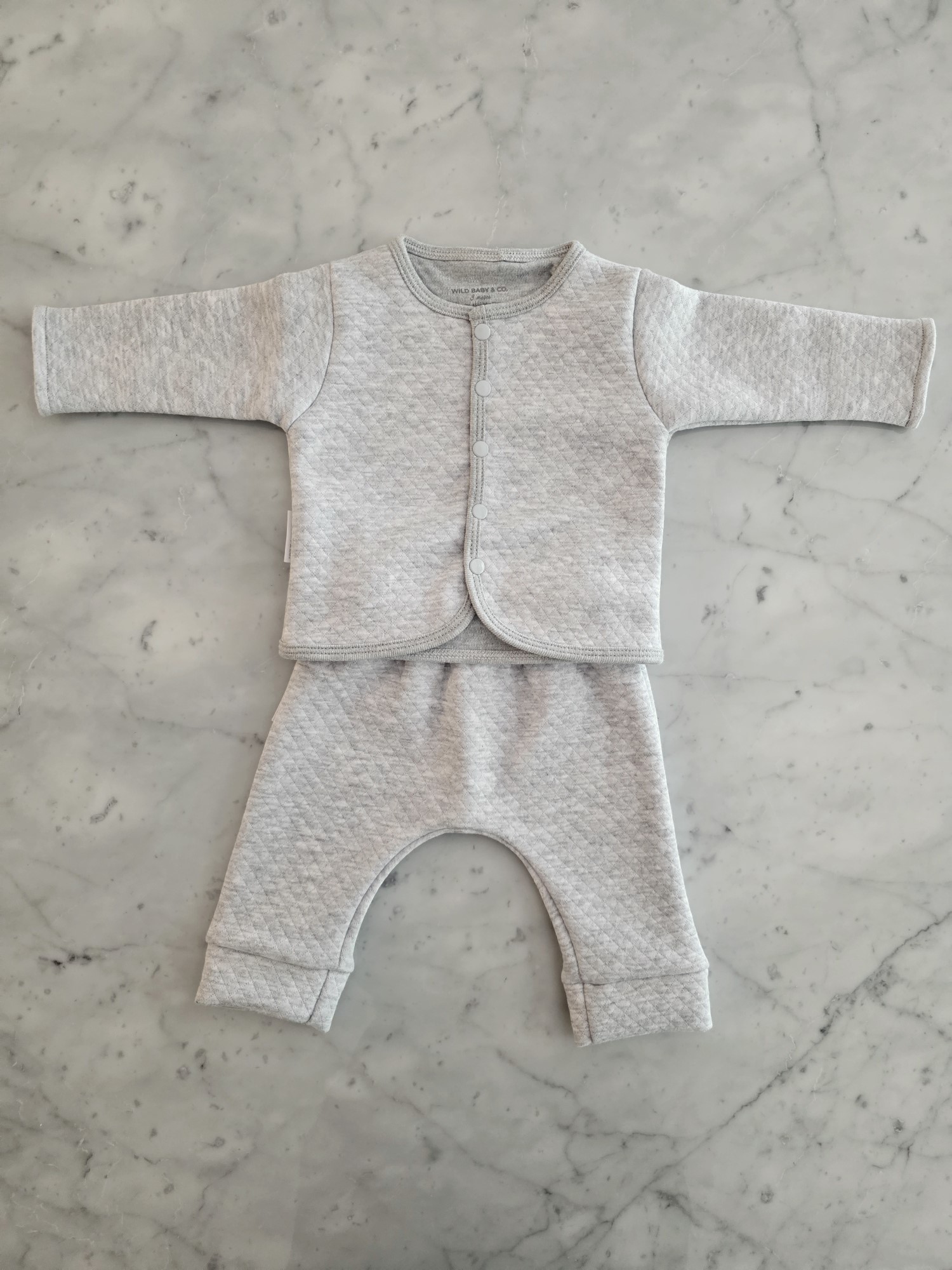 Conjunto_matelasse_regalos_de_nacimiento_wild_baby_co (11)