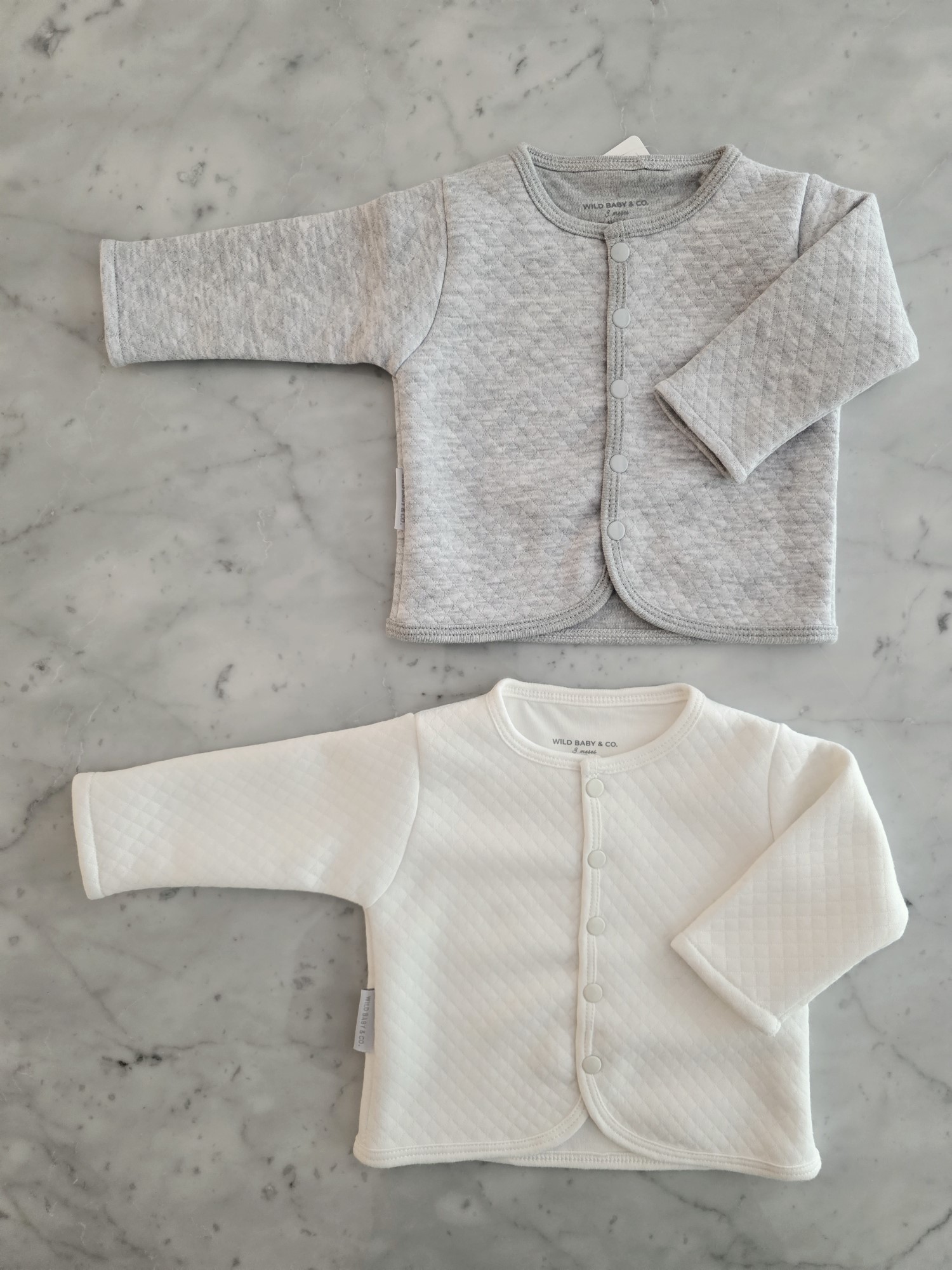 Conjunto_matelasse_regalos_de_nacimiento_wild_baby_co (13)