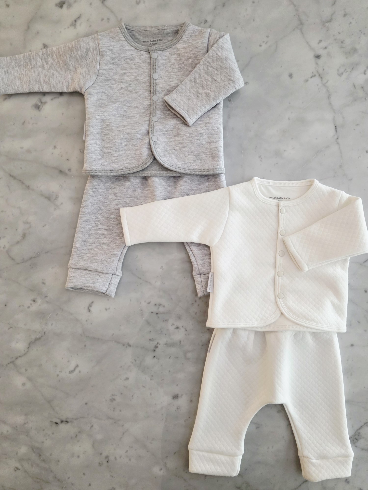 Conjunto_matelasse_regalos_de_nacimiento_wild_baby_co (14)
