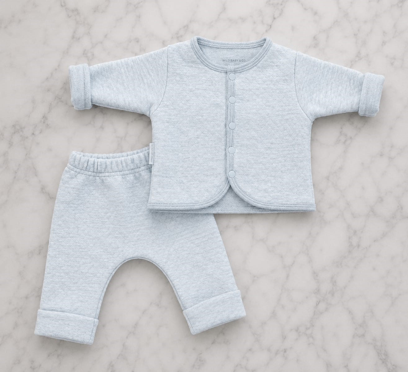 conjunto_matelassé_regalos_de_nacimiento_wild_baby_co (2)