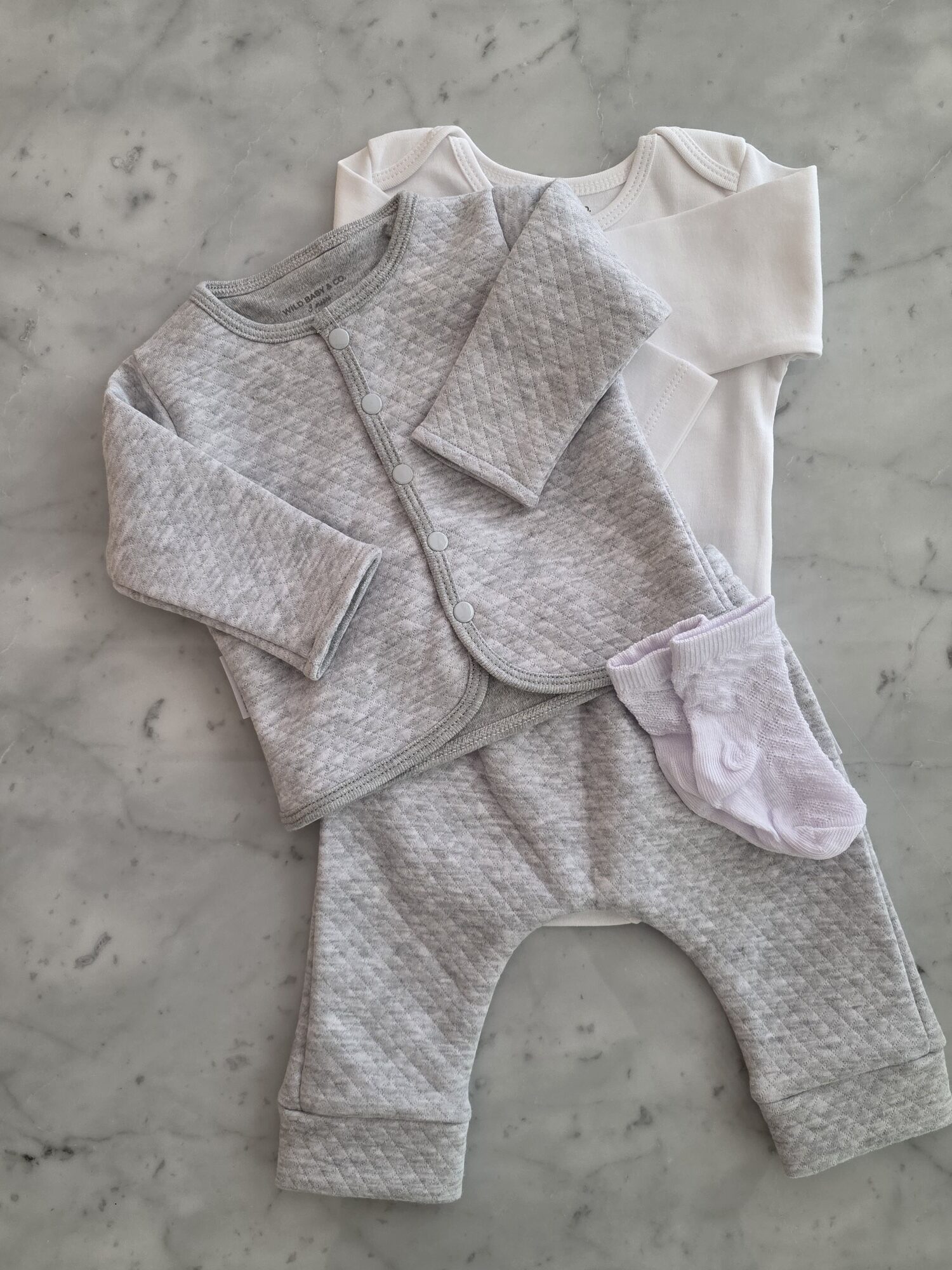 conjuntos_y_set_de_bebe_regalos_de_nacimiento_wild_baby_co (31)